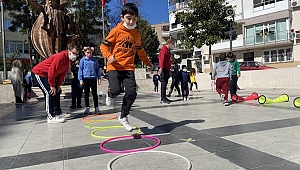 Balçova’nın Parkları Çocuklarla Şenlendi