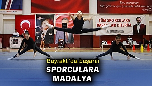 Bayraklı'da başarılı sporculara madalya