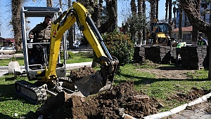 Kuşadası'nda 'yeşil seferberlik' sürüyor