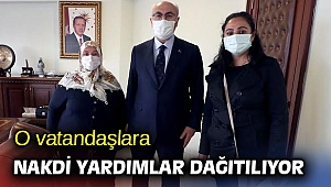 O vatandaşlara nakdi yardımlar dağıtılıyor 