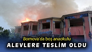 İzmir’de anaokulu çatısı alev alev yandı   