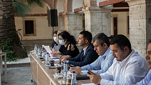 Kuşadası’nda evcil hayvan satışı belediye meclis kararı ile yasaklandı