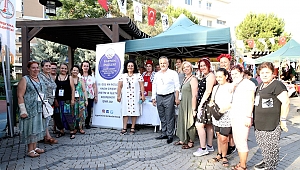 “Sen de Gel” coşkusu, iki mahalleyi sardı