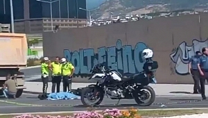 Tırın çarptığı motosiklet sürücüsü kadın hayatını kaybetti