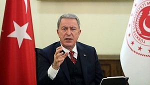 Bakan Akar: “Mehmetçiğin nefesi enselerinde”