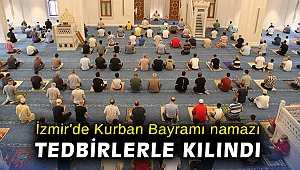 İzmir'de Kurban Bayramı namazı tedbirlerle kılındı