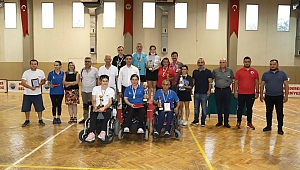 Menderes masa tenisi turnuvası sona erdi
