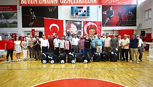 Başkan Sandal'dan amatör spor kulüplerine destek