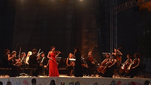 İzmir’de El Ele Müzik Senfoni Orkestrası rüzgarı