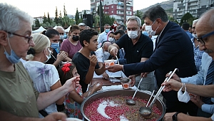 Karşıyaka’da aşure bereketi