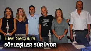 Efes Selçuk'ta söyleşiler sürüyor