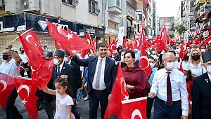 Karşıyaka’da 9 Eylül’e coşkulu kutlama