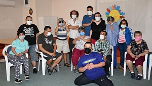 Kuşadası Belediyesi sanatta “engel” tanımıyor