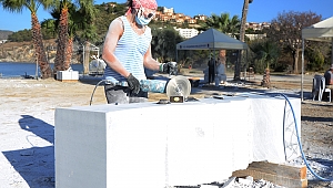 Kuşadası sanatla güzelleşiyor