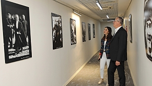 Atatürk’ün fotoğrafları Gaziemir’de