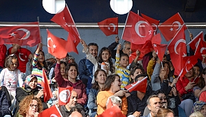 Bergama'da Cumhuriyet Bayramı coşkusu