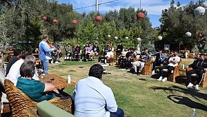 Bucaspor 1928’de yönetim ve futbolcular kahvaltıda bir araya geldi