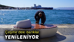 Çeşme Belediyesi bankları yeniliyor