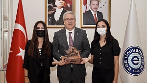 EÜ’nün ödüllü öğrencilerinden Rektör Budak’a ziyaret