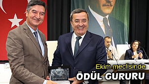 Konak Belediye Meclisinde ödül gururu