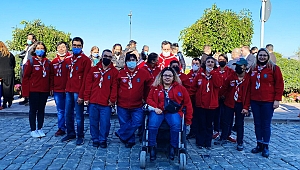 ‘Melek İzciler’ 29 Ekim kortej yürüyüşü provasında