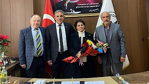 Beydağ’da Öğretmenler Gününde Emekli Öğretmen Başkan Vekili 