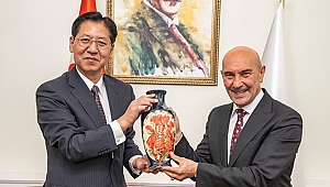 Çin Halk Cumhuriyeti Büyükelçisi Liu Shaobin Başkan Soyer’i ziyaret etti