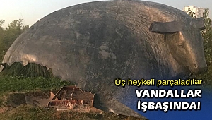İzmir’de üç heykele saldırı