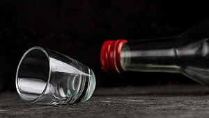Yeşilay alkol bağımlılığıyla mücadelesini aralıksız sürdürüyor