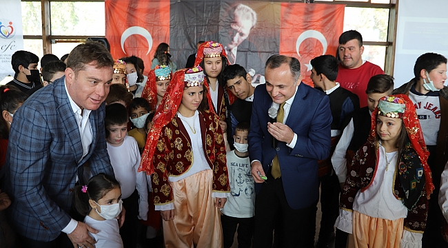 Başkan Demirezen doğum gününü engelli çocuklar ile birlikte kutladı