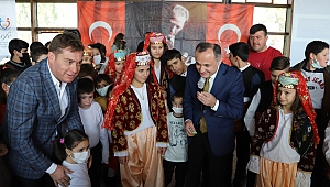 Başkan Demirezen doğum gününü engelli çocuklar ile birlikte kutladı