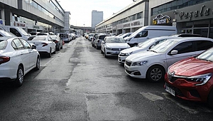 Fiyatlar düştü ama otomobil pazarları boş kaldı