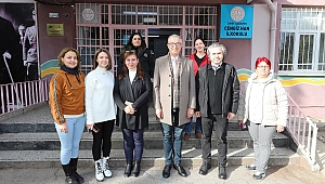 Başkan Arda'ya ilkokulunda duygulandıran sürpriz