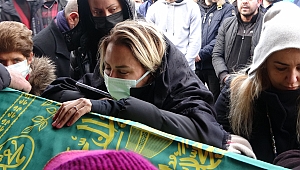Ece Erken eşinin tabutunun başında gözyaşı döktü