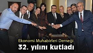 EMD hem yeni yaşını hem 10 Ocak'ı kutladı