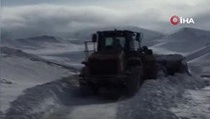 Erzurum'da çığ düştü! 2 kişi çığ altında kaldı