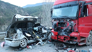 Feci kaza! Aynı aileden 4 kişi hayatını kaybetti