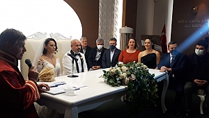 İzmir siyasetini buluşturan nikah