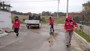 Kemalpaşa Belediyesi ekipleri kar ve buzlanmaya karşı teyakkuzda