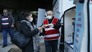 Konak Belediyesi'nden çorba ikramı