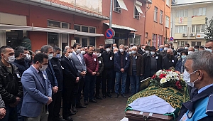 Eski Beydağ Belediye Başkanı Enver Kırcan için belediye önünde tören