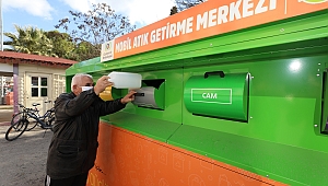 Gaziemir’de atıklar Mobil Atık Getirme Merkezleriyle dönüşüyor