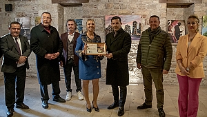 ‘Astral Seyahat’ İbramaki Sanat Galerisi’nde