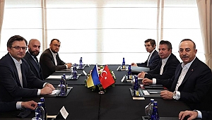 Bakan Çavuşoğlu, Kuleba ile üçlü toplantı öncesinde görüştü