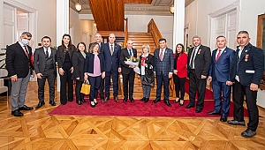 Başkan Soyer şehit yakınları ve gazi derneklerinin temsilcilerini ağırladı