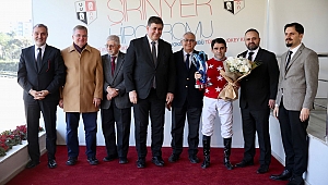 Hipodromda Karşıyaka rüzgarı