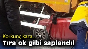 İzmir'de korkunç kaza: Emniyet şeridindeki tıra ok gibi saplandı