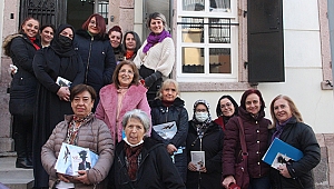 Kadın ve Sosyal Politikalar Merkezi’nin ilk etkinliğine Yazar Handan Gökçek konuk oldu 