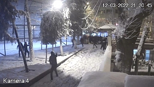 Kartopu oyunu gerçek kavgaya döndü: Silahla 6 kişiyi yaralandı