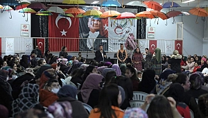 Kınık’ta kadınlar günü kadınlar matinesiyle taçlandırıldı